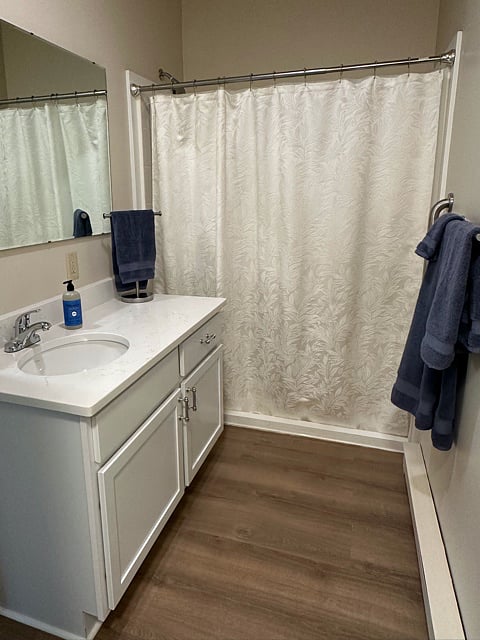 Bathroom 1 - Main Floor