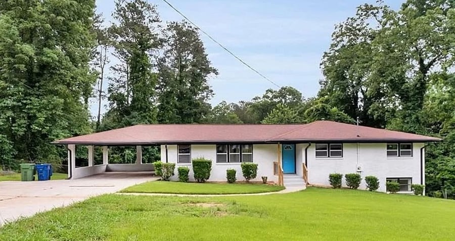 House in quiet neighborhood