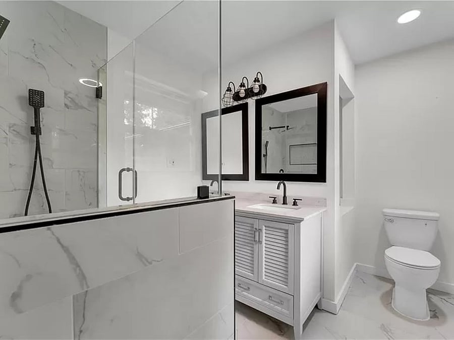 Private bathroom w double sink