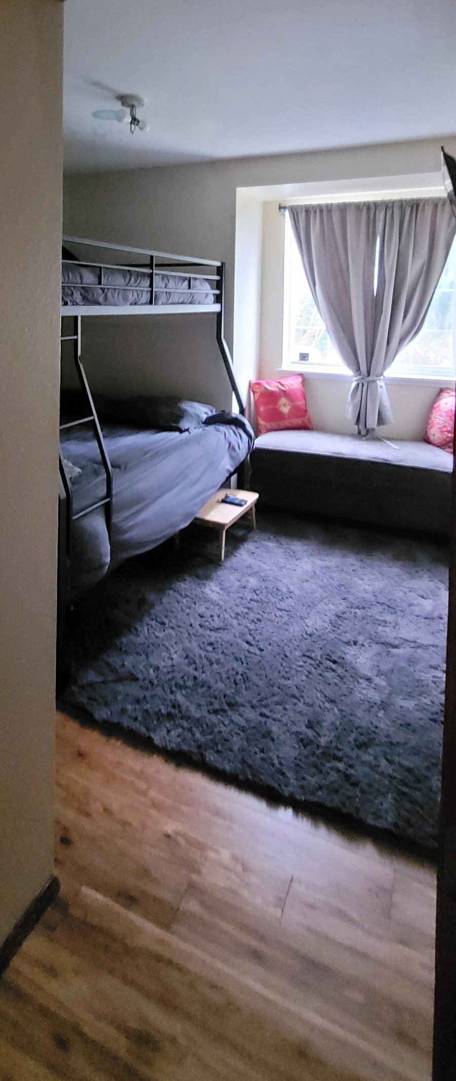1st bedroom, full over queen bunkbed, smart TV1