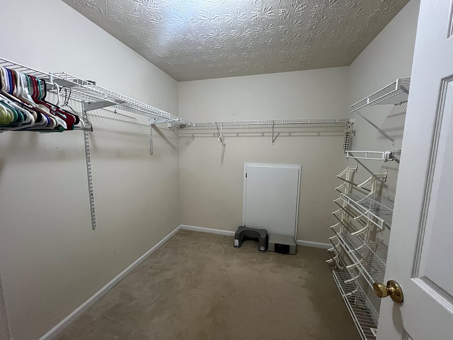 Walk in Closet