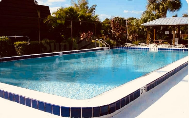 Share community pool.