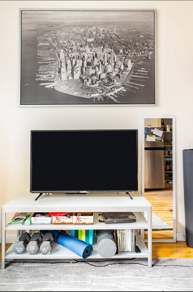 Livingroom 50" Vizio TV