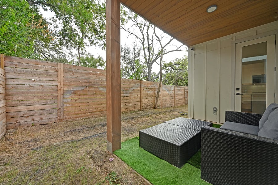Outdoor area with covered patio 11' 4" x 7' 6"