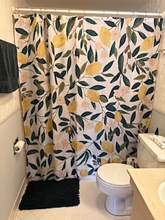 Shared Bathroom with tub