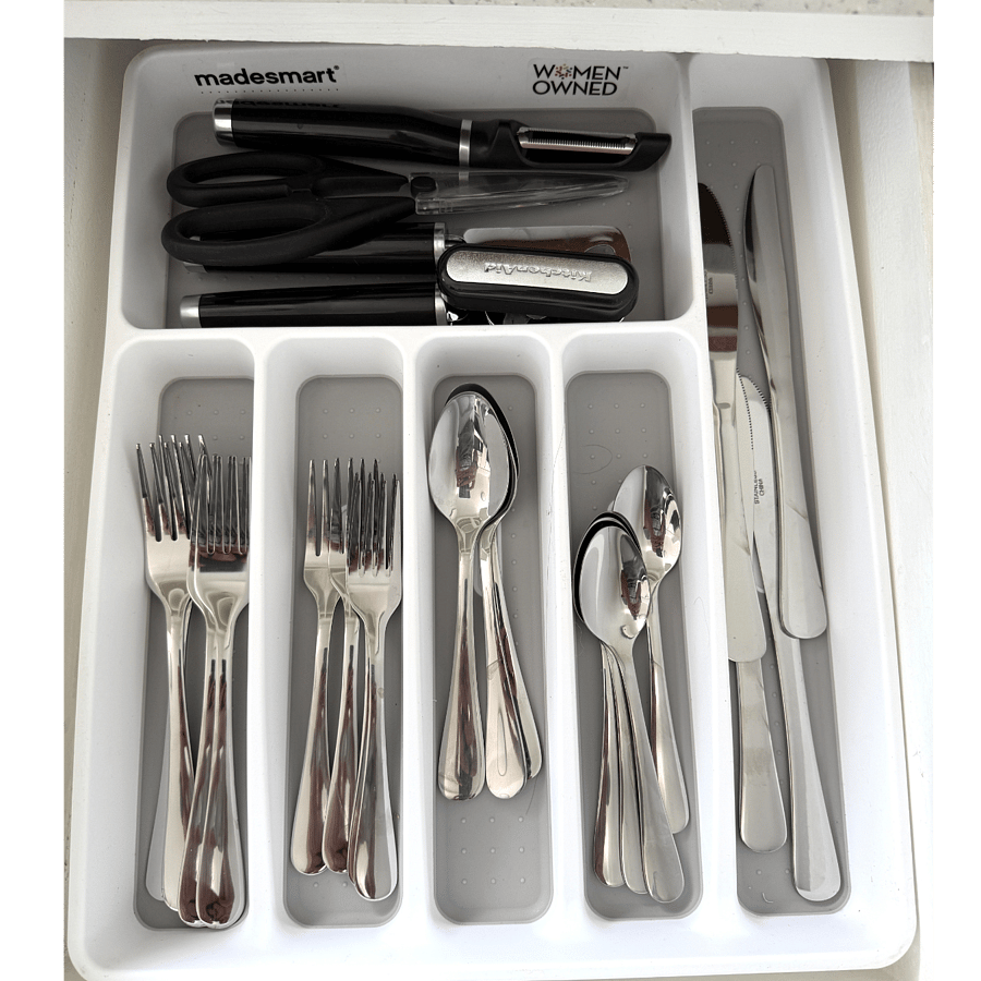 Silverware, peeler, kitchen sheers, can opener