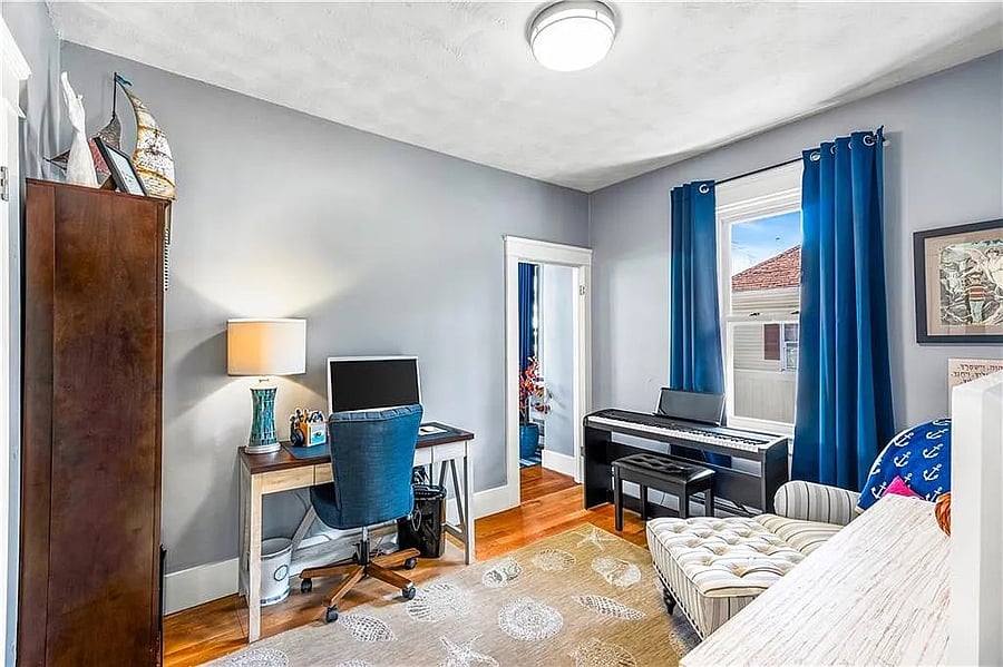 office (bedroom 2)