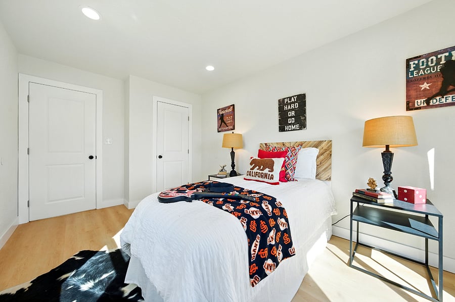 queen bed , updated furnishings