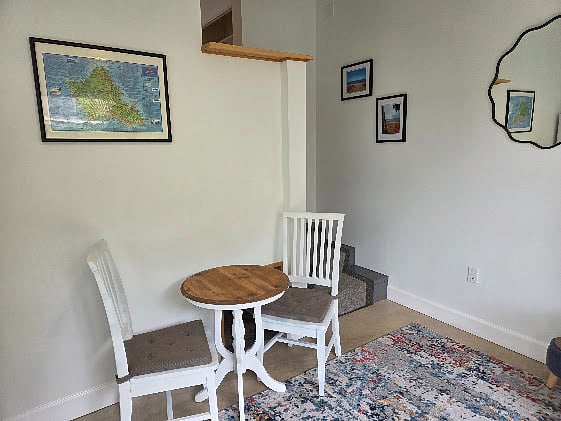 Living Area - table and chairs