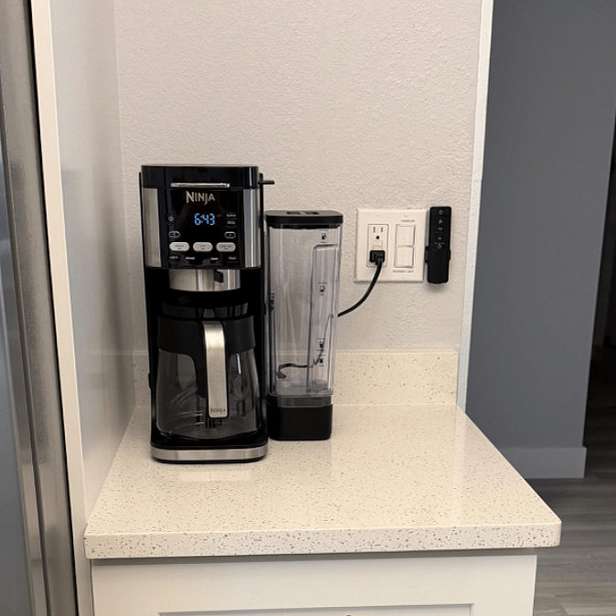 Ninja Grounds and Pods Coffee Maker- uses ground or K-Cups. Brew strength is adjustable for hot or iced drinks.