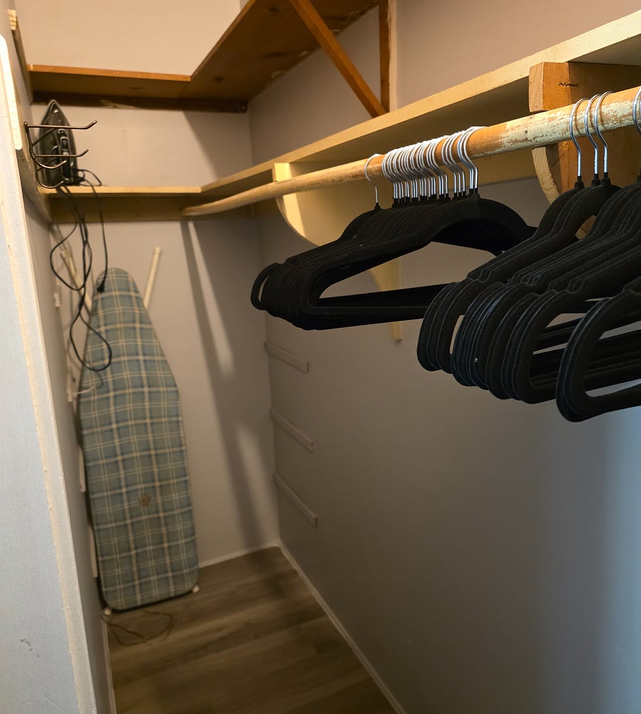 Walk-in Closet