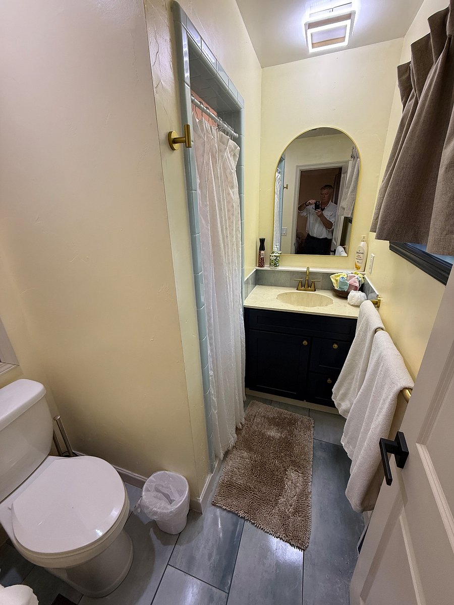 Primary Bedroom Primary Bathroom , Tiled Shower.