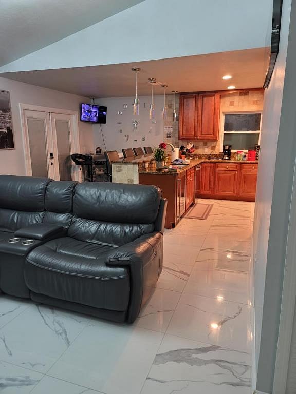 Furnished Finder property 968174_1 photo 6