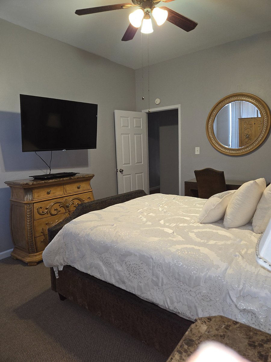 Large bedroom # 2 in the front 