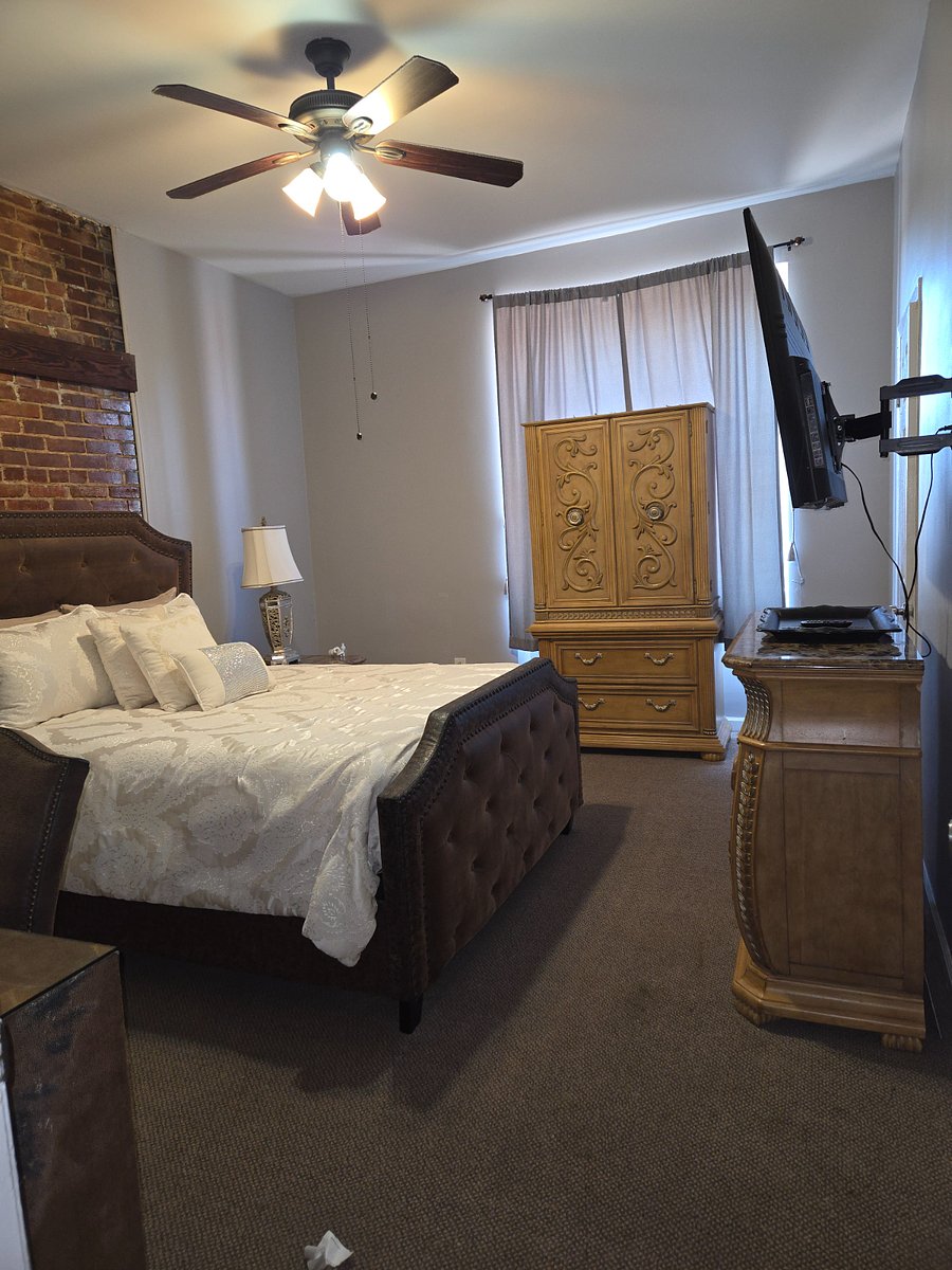 Large bedroom # 2 in the front