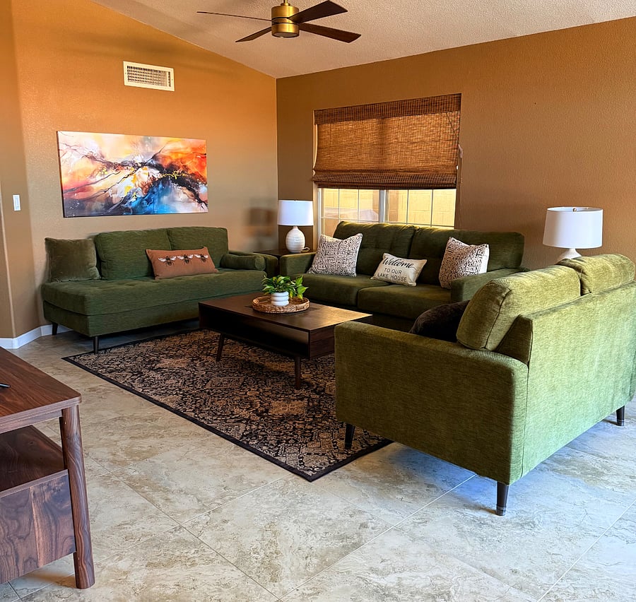 Cozy Livingroom with 65 smart tv