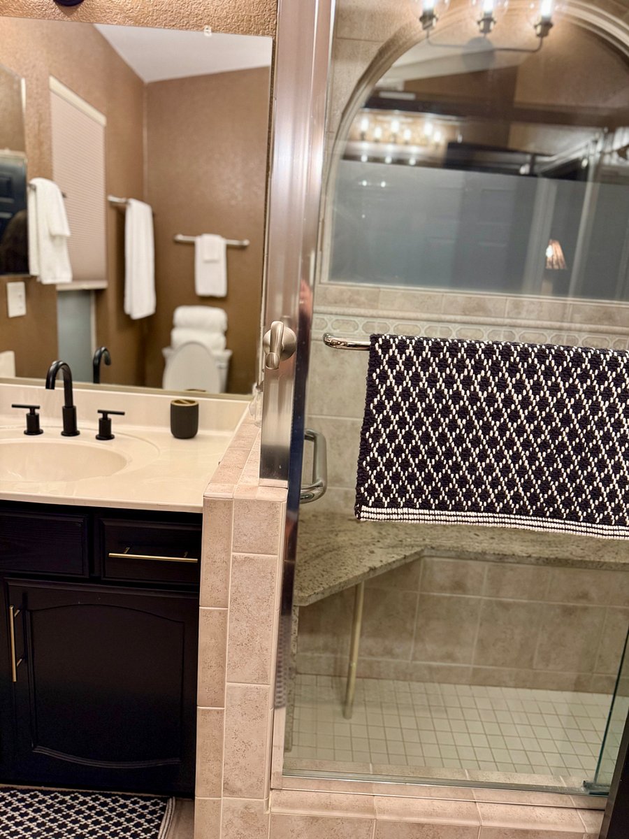 Master ensuite shower and high vanity