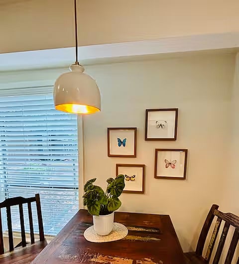 Breakfast nook