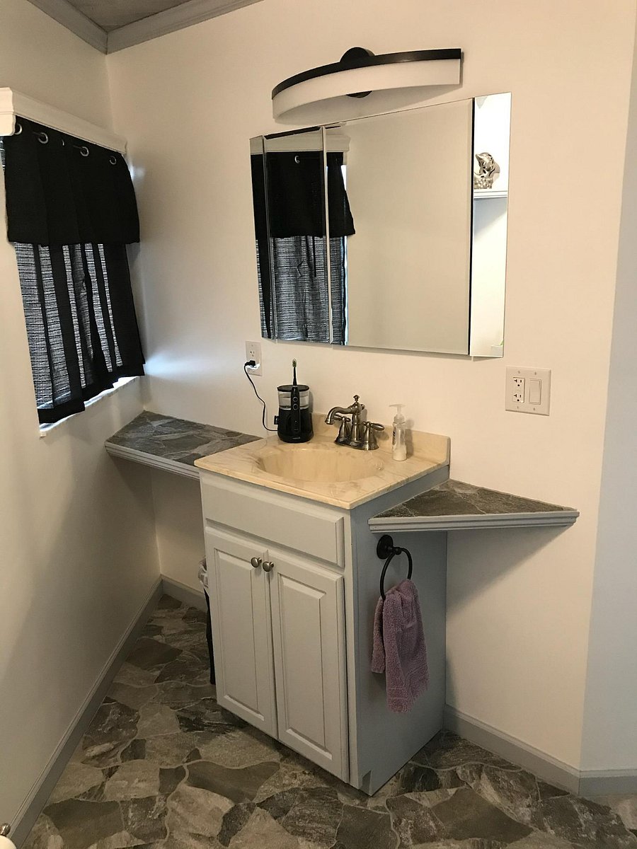 Sink in mother-in-law suite