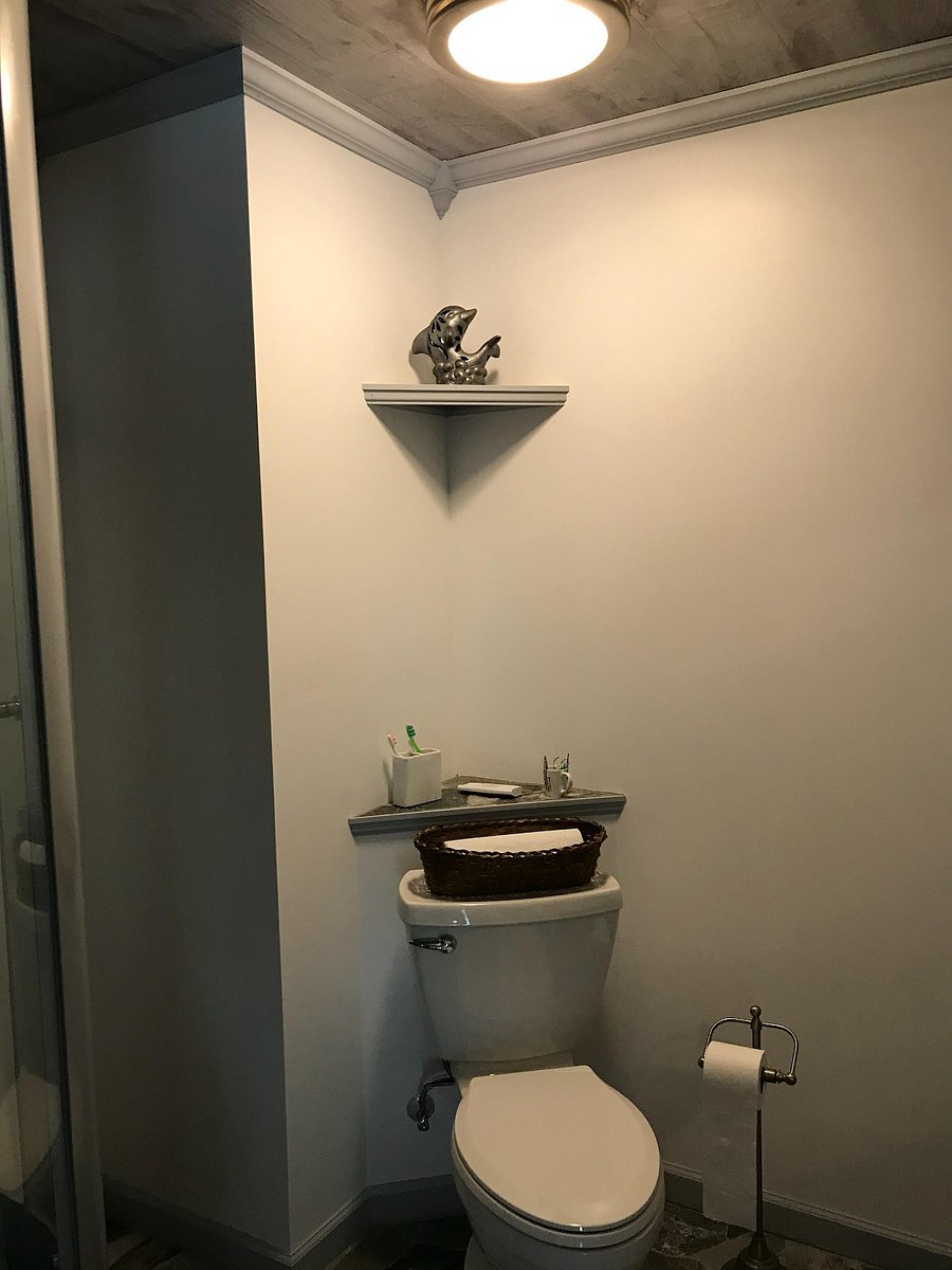 Mother-in-law bathroom 