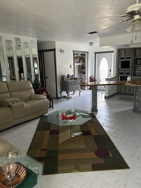 Furnished Finder property 968609_1 photo 3