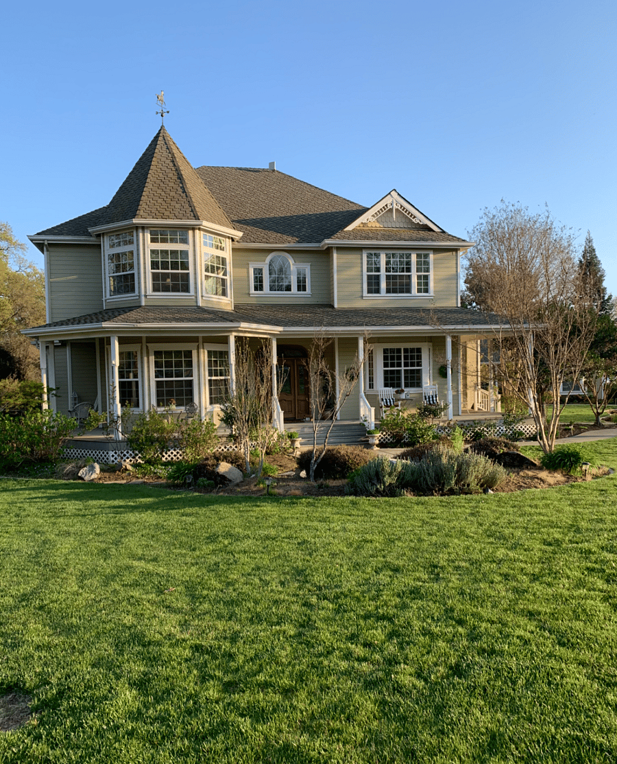 This is the main house next to the cottage