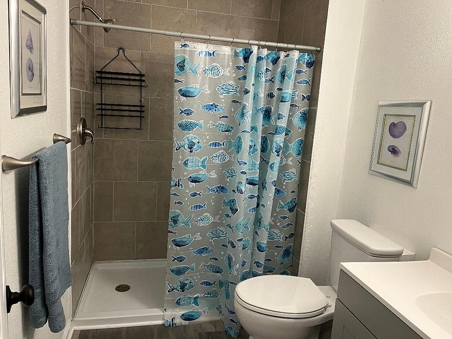 Full bathroom