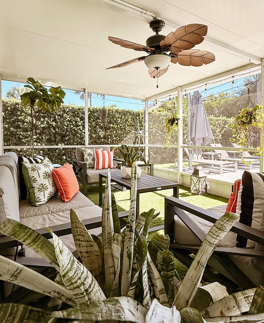 Screened in patio