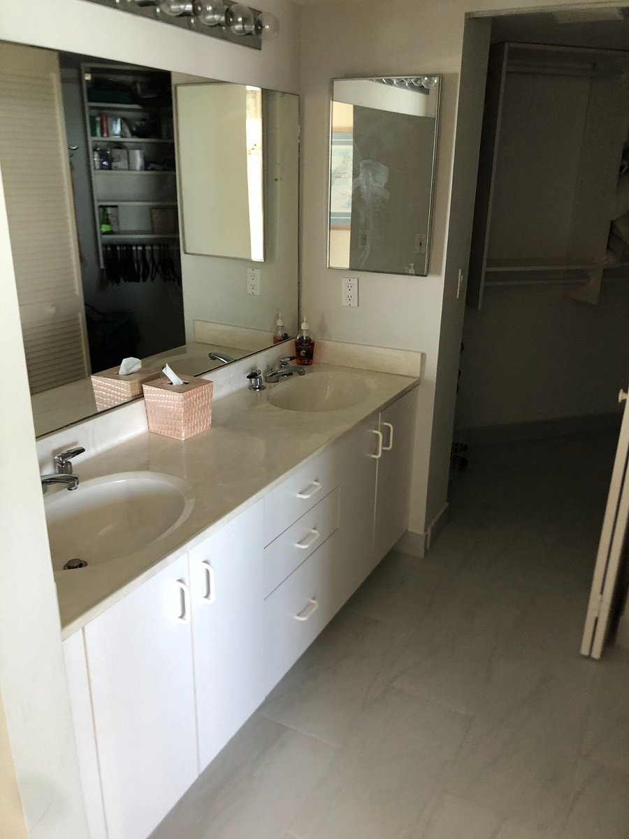 Master Bath Vanity area
