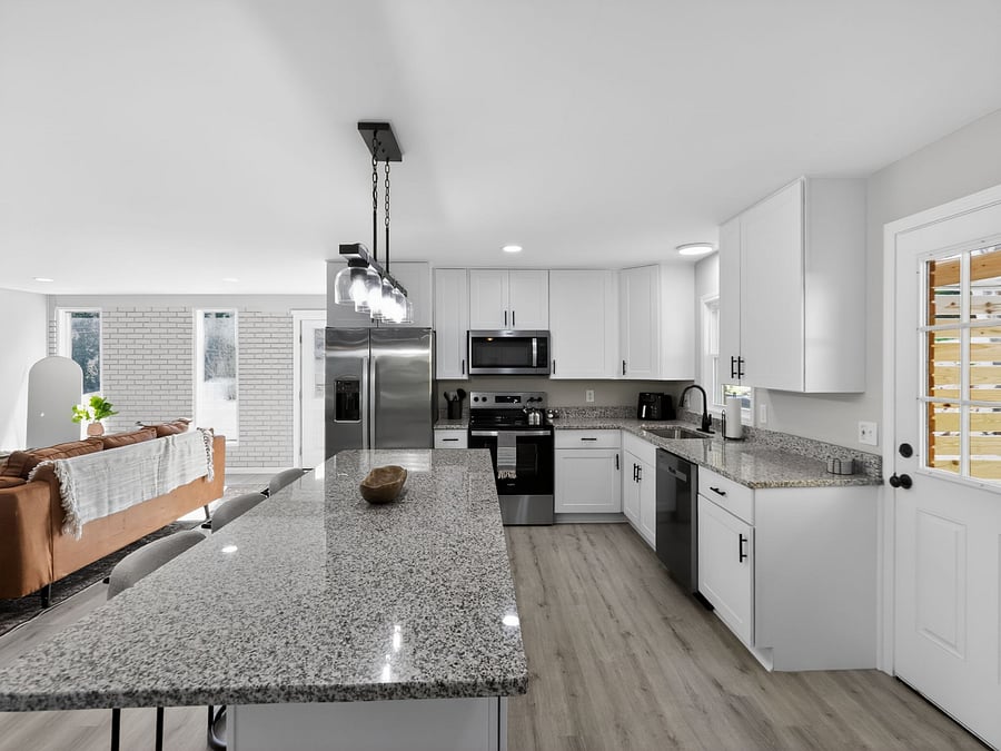 1st level / dishwasher / electric stove / 4 burners 