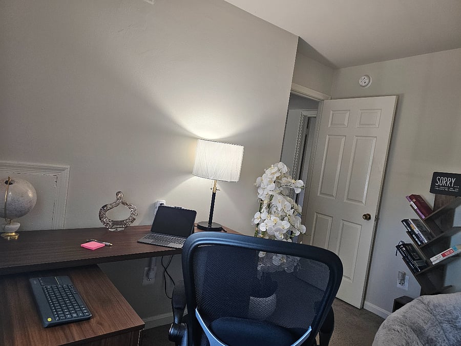 Corner view of 2nd bedroom as an office