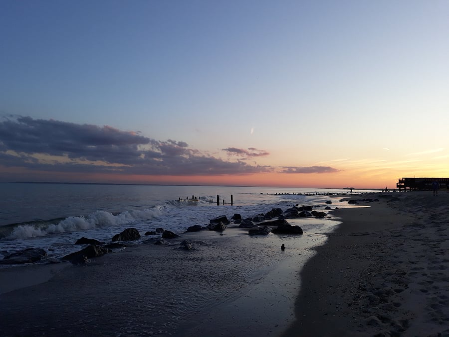 Nearby Beaches (walking/biking distance) :
Cony Is, Brighton B, Manhattan B, Plumb B, Riis Pk, Tilden B
