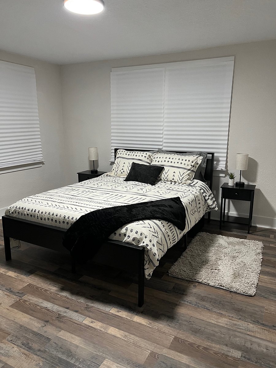Downstairs Bedroom 1