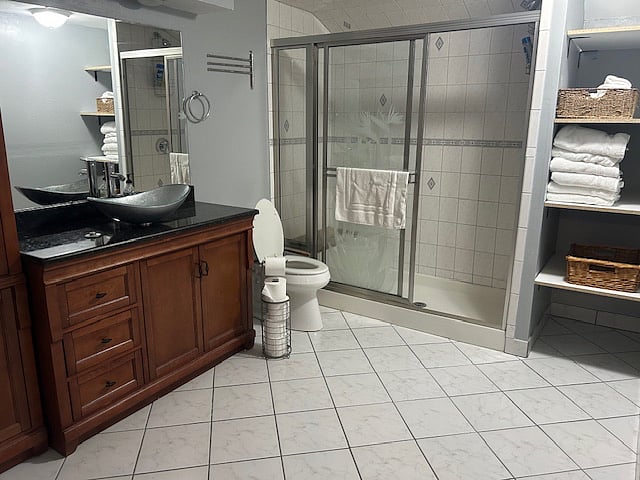 Large bathroom