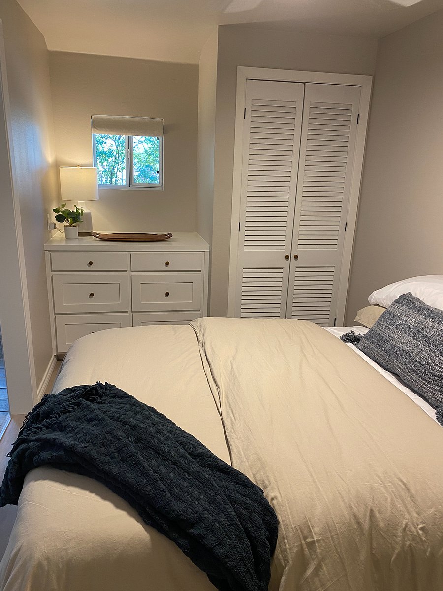 New Mattress & Bedding, built in dresser with ample drawer space and a separate closet for hanging clothes & storing shoes!  Additional bedding in drawers built into the bed frame!