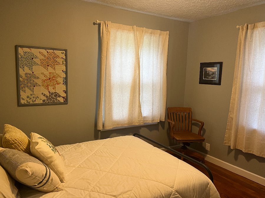 Back bedroom