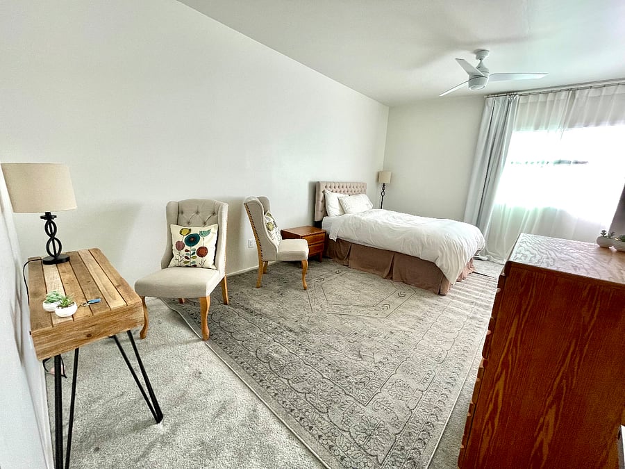 Master bedroom 