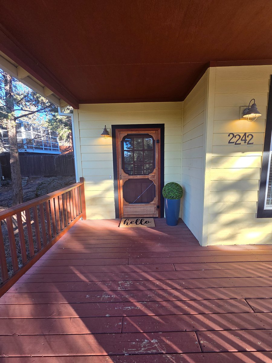 Front door and porch (prior to repaint)