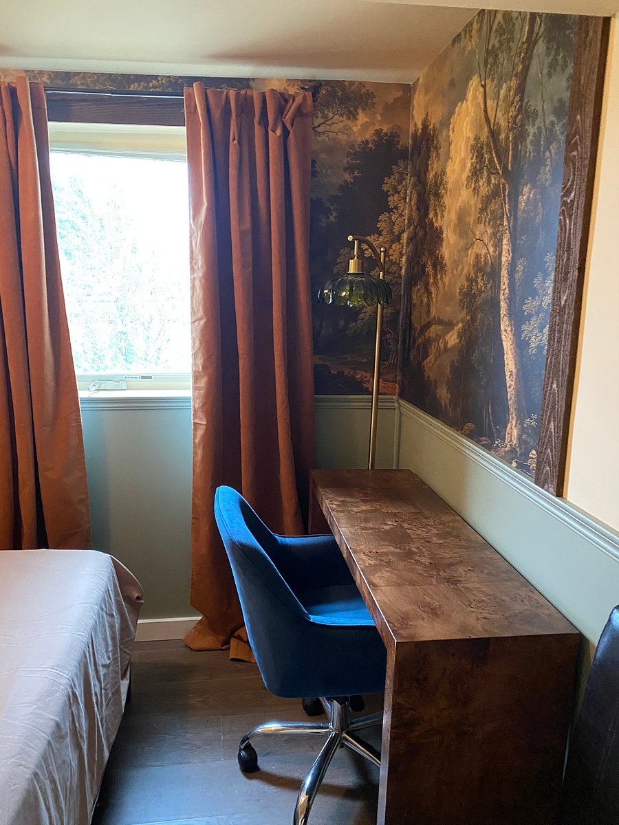 1C - The Library, $870 Rent, $125 Utilities + Services
