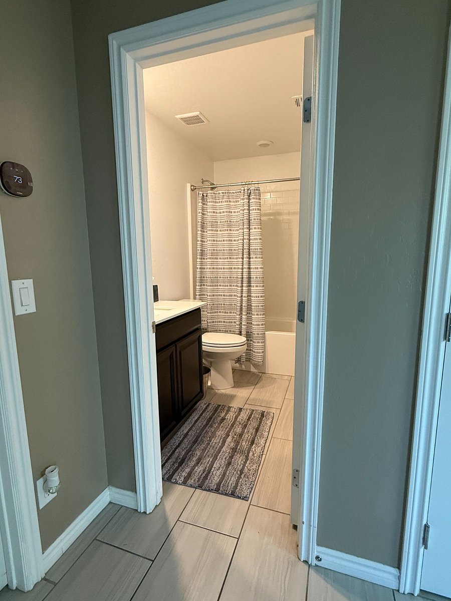 1st Floor Bathroom