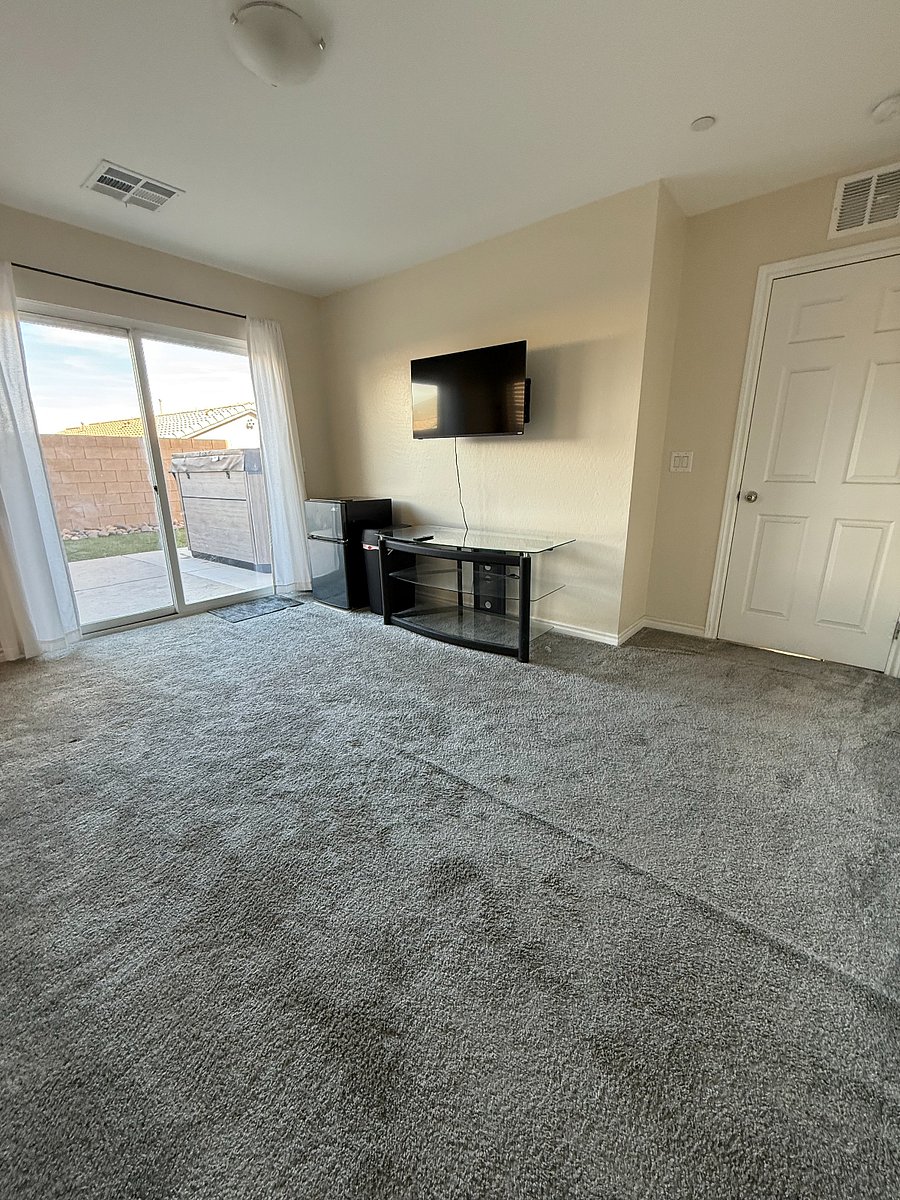1st Floor Living Room