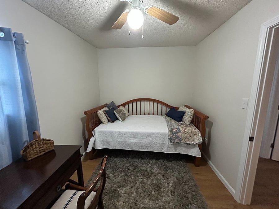 Second Bedroom- Twin size daybed