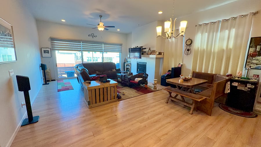 Upstairs Living Area walkthrough
https://www.zillow.com/view-3d-home/61379fe2-a584-43f0-ad7e-332d1bc89e49/?utm_source=captureapp