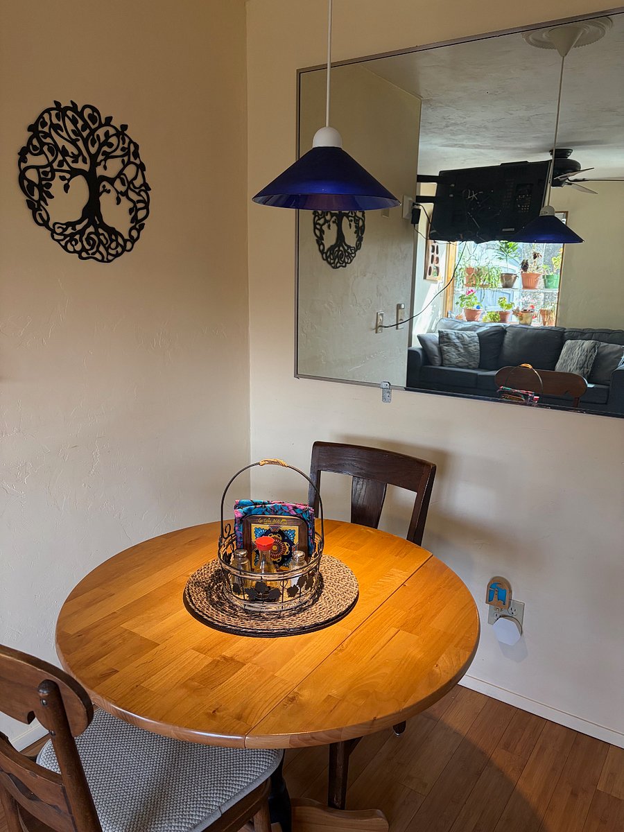 Table/Work Area