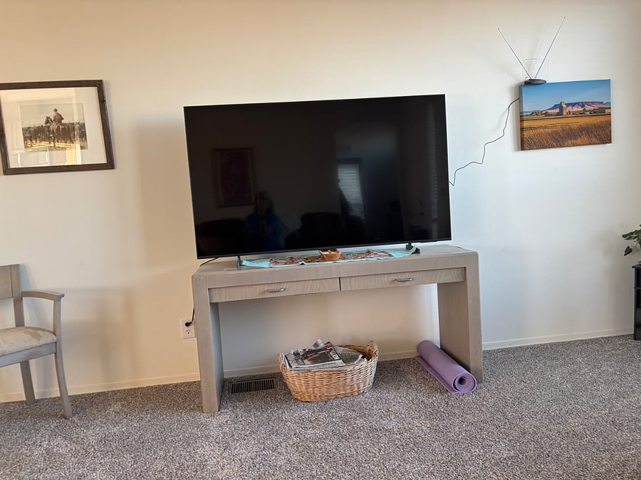 TV