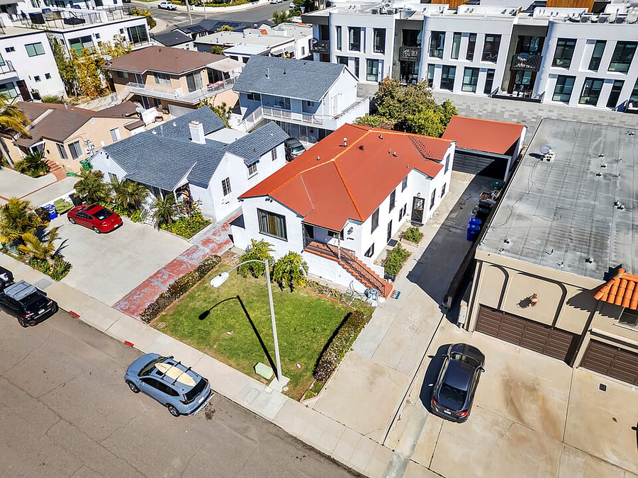 Lovely walkable neighborhood.