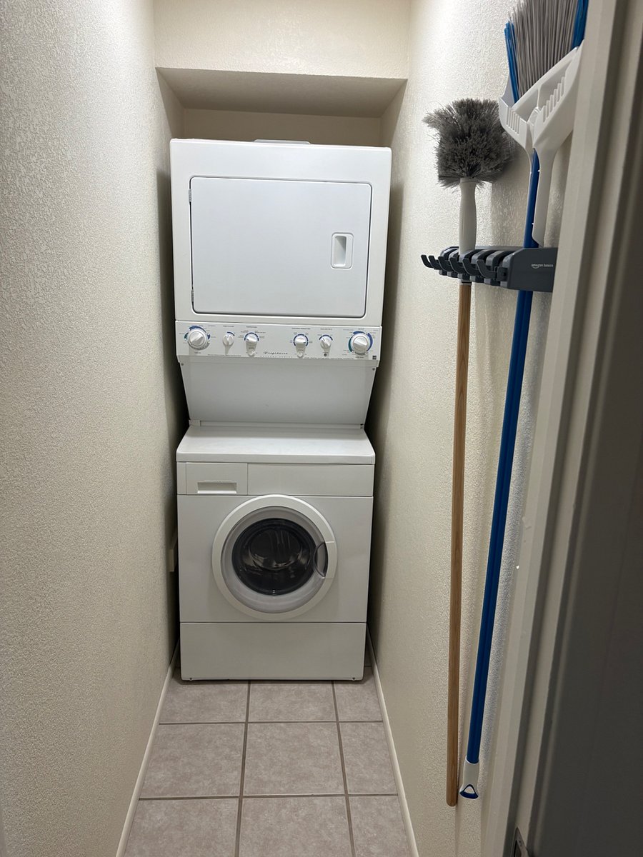 Washer & dryer 