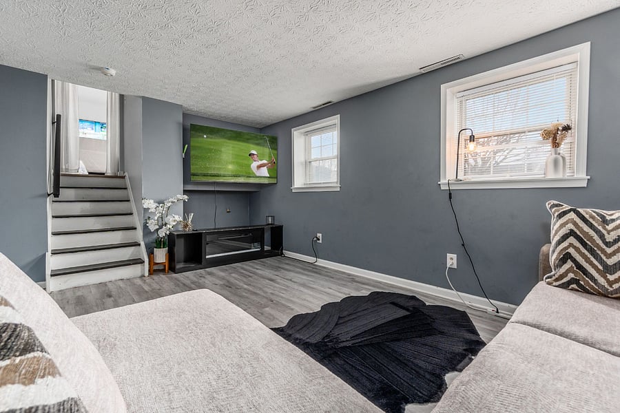 2nd living room