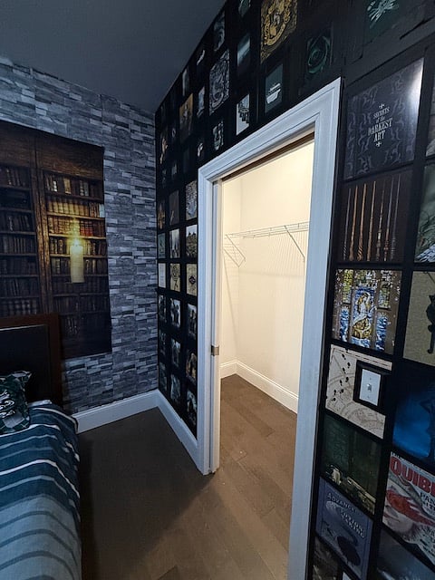 Closet of bedroom 1.