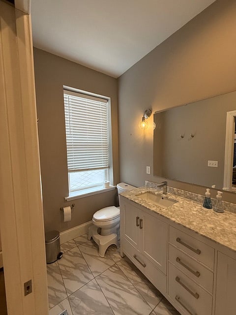 Main Room private bath